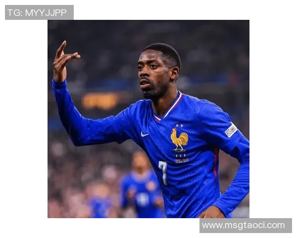 9号蓝色足球明星的传奇之路与辉煌成就揭秘