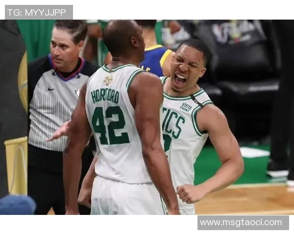 南京网球队以63分稳居总决赛积分榜首位展现强劲实力